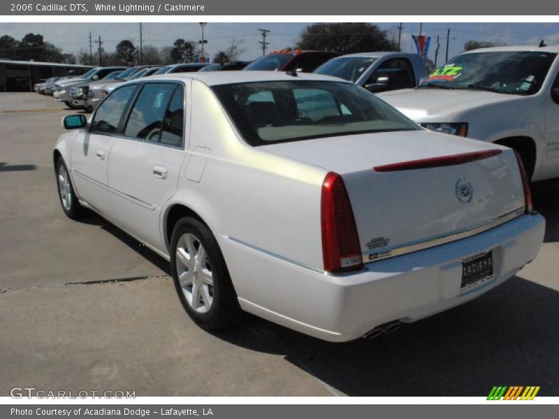 White Lightning / Cashmere 2006 Cadillac DTS