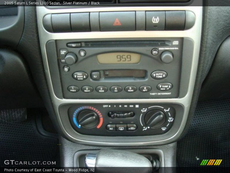 Controls of 2005 L Series L300 Sedan
