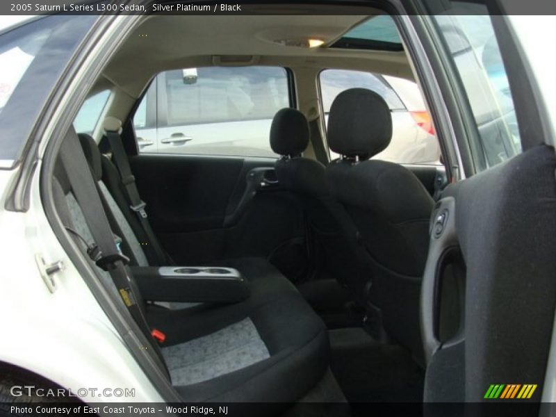 Silver Platinum / Black 2005 Saturn L Series L300 Sedan