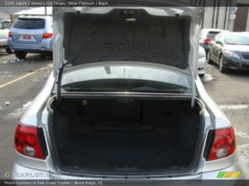 Silver Platinum / Black 2005 Saturn L Series L300 Sedan