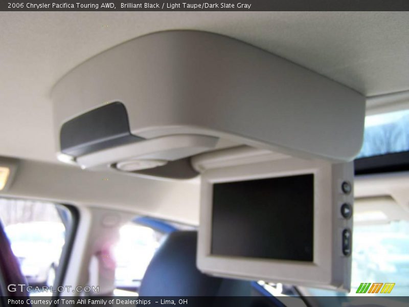 Brilliant Black / Light Taupe/Dark Slate Gray 2006 Chrysler Pacifica Touring AWD
