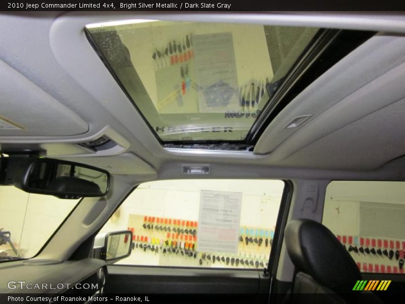 Bright Silver Metallic / Dark Slate Gray 2010 Jeep Commander Limited 4x4