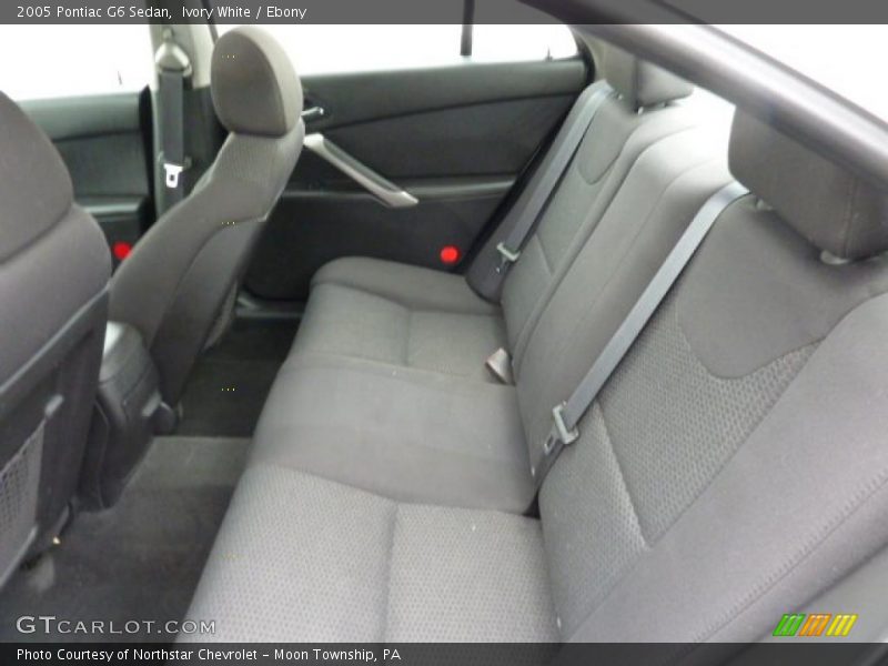 Ivory White / Ebony 2005 Pontiac G6 Sedan