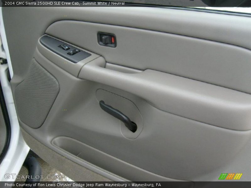 Summit White / Neutral 2004 GMC Sierra 2500HD SLE Crew Cab