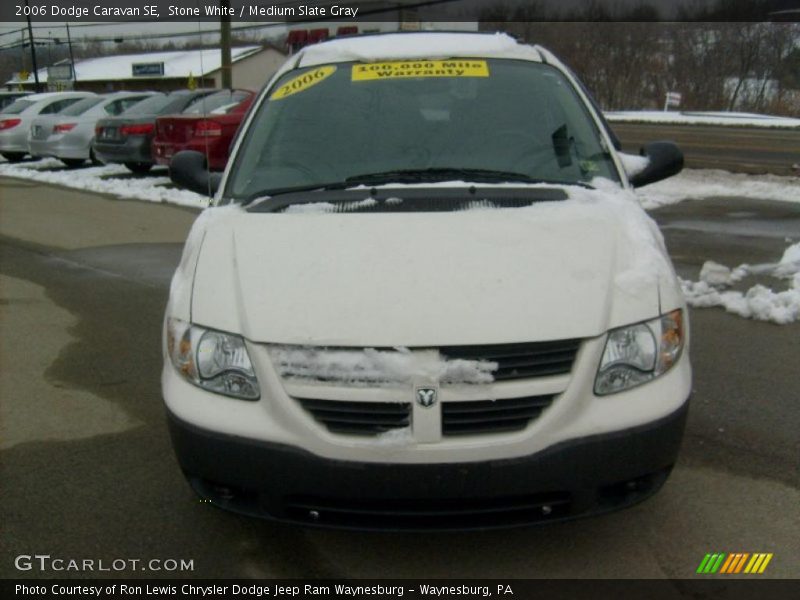 Stone White / Medium Slate Gray 2006 Dodge Caravan SE