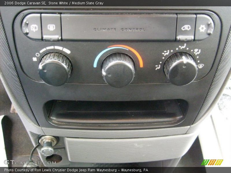 Stone White / Medium Slate Gray 2006 Dodge Caravan SE