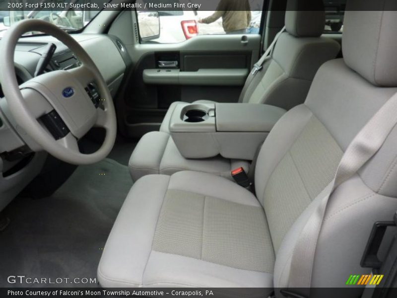 Silver Metallic / Medium Flint Grey 2005 Ford F150 XLT SuperCab