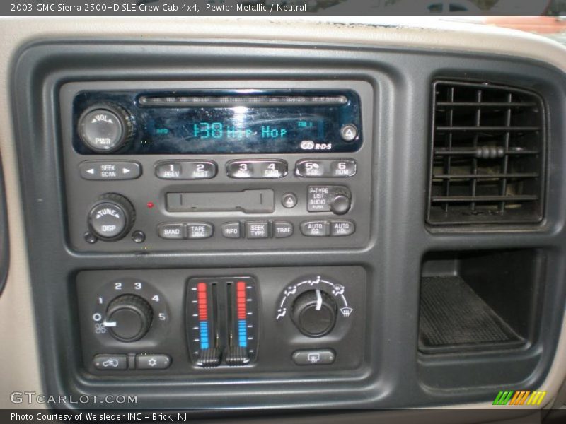 Controls of 2003 Sierra 2500HD SLE Crew Cab 4x4