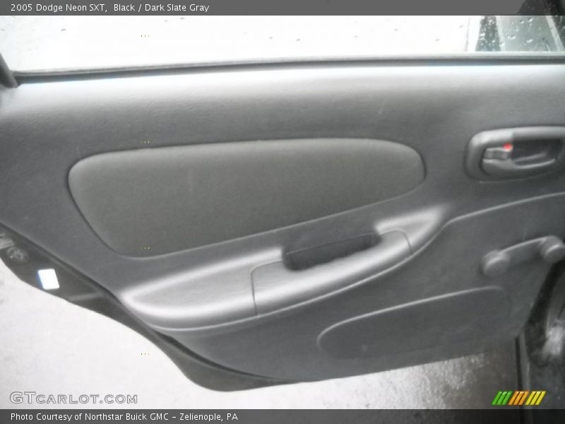Black / Dark Slate Gray 2005 Dodge Neon SXT