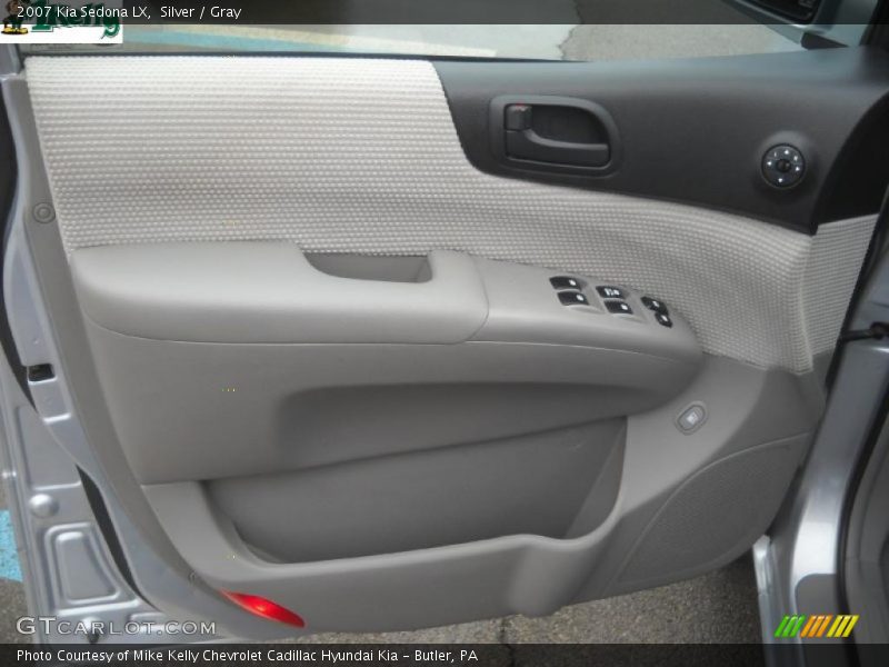 Silver / Gray 2007 Kia Sedona LX
