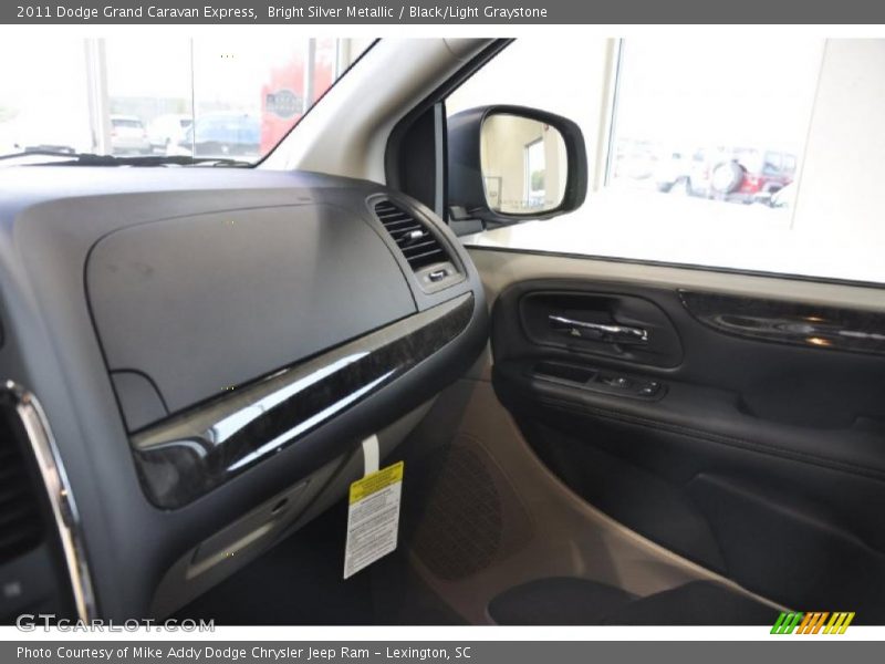 Bright Silver Metallic / Black/Light Graystone 2011 Dodge Grand Caravan Express