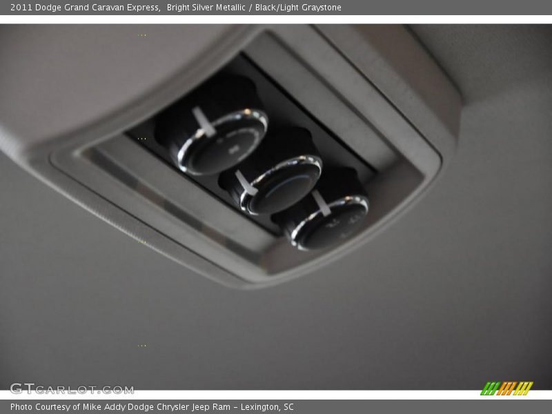 Bright Silver Metallic / Black/Light Graystone 2011 Dodge Grand Caravan Express