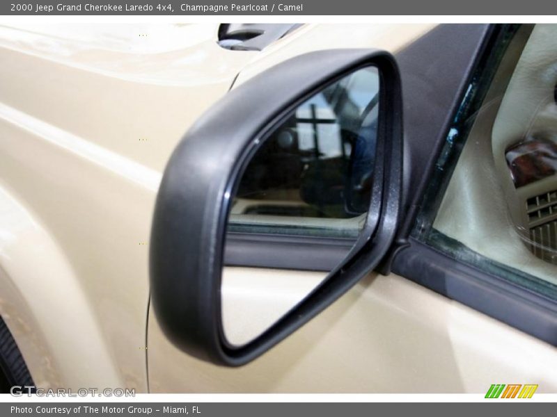 Champagne Pearlcoat / Camel 2000 Jeep Grand Cherokee Laredo 4x4