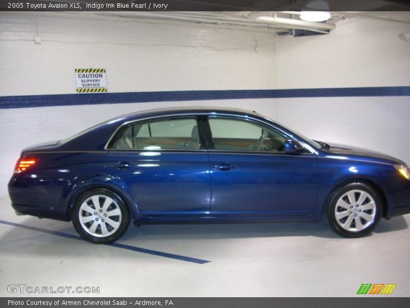 Indigo Ink Blue Pearl / Ivory 2005 Toyota Avalon XLS