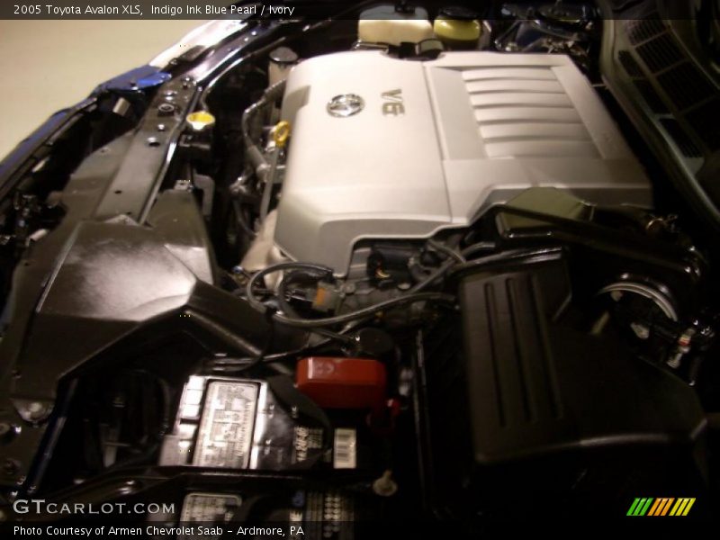 Indigo Ink Blue Pearl / Ivory 2005 Toyota Avalon XLS