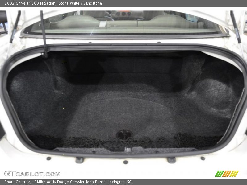  2003 300 M Sedan Trunk