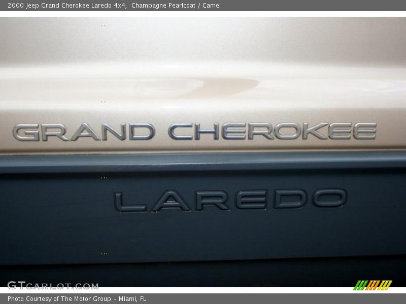 Champagne Pearlcoat / Camel 2000 Jeep Grand Cherokee Laredo 4x4