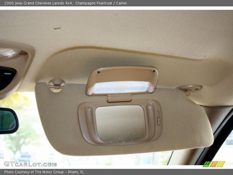 Champagne Pearlcoat / Camel 2000 Jeep Grand Cherokee Laredo 4x4