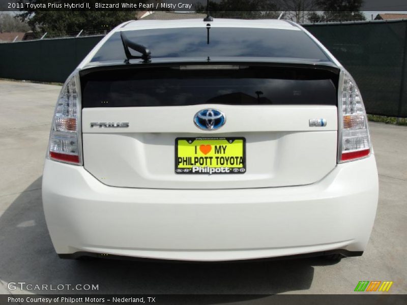 Blizzard White Pearl / Misty Gray 2011 Toyota Prius Hybrid II