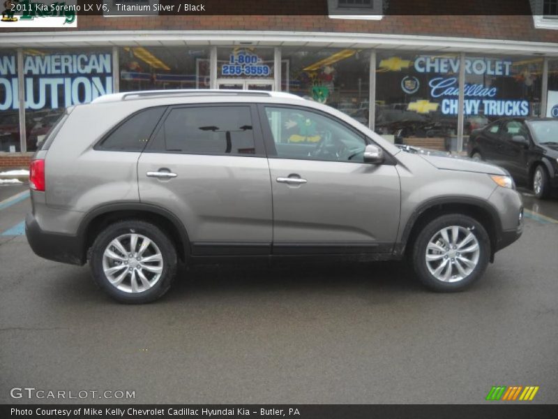 Titanium Silver / Black 2011 Kia Sorento LX V6
