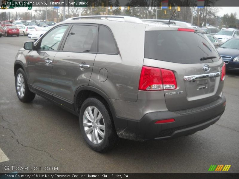 Titanium Silver / Black 2011 Kia Sorento LX V6
