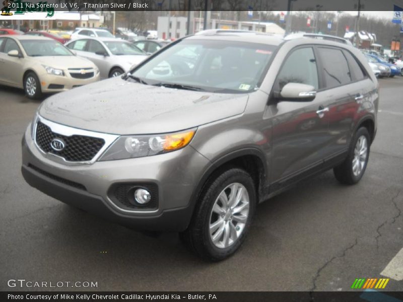 Titanium Silver / Black 2011 Kia Sorento LX V6