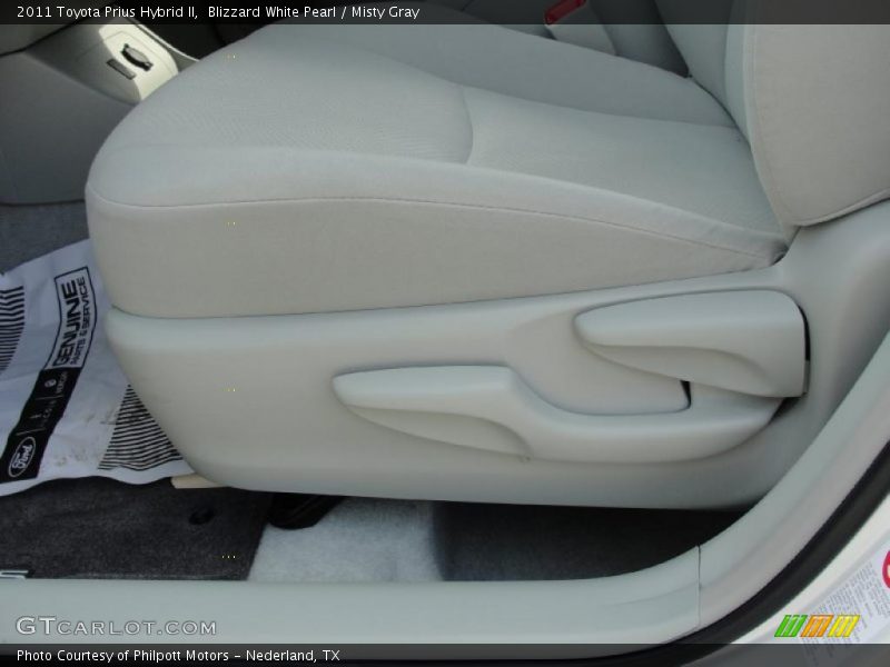 Blizzard White Pearl / Misty Gray 2011 Toyota Prius Hybrid II