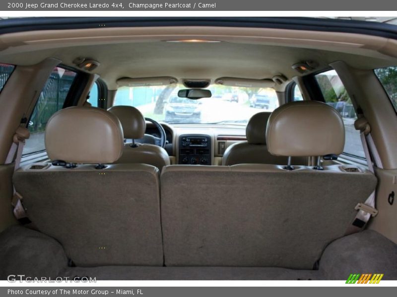 Champagne Pearlcoat / Camel 2000 Jeep Grand Cherokee Laredo 4x4