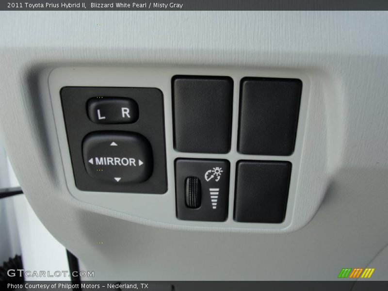 Blizzard White Pearl / Misty Gray 2011 Toyota Prius Hybrid II