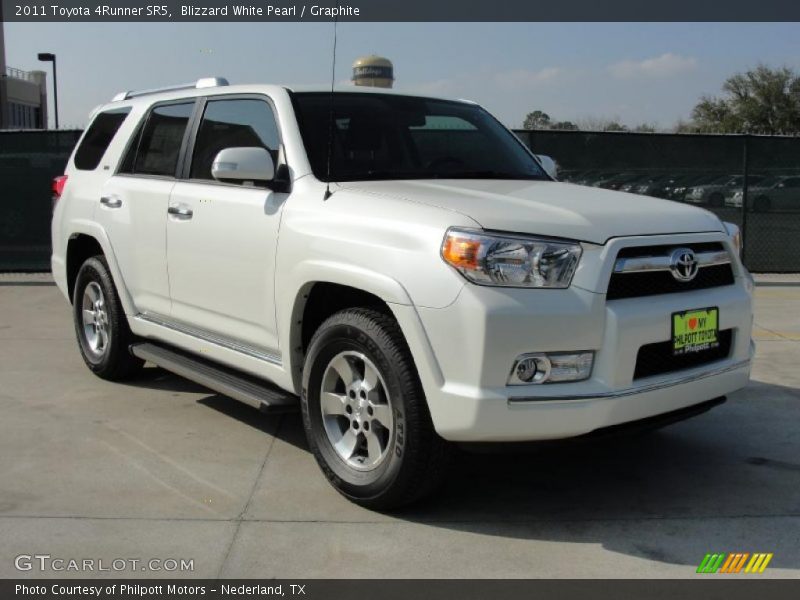 Blizzard White Pearl / Graphite 2011 Toyota 4Runner SR5