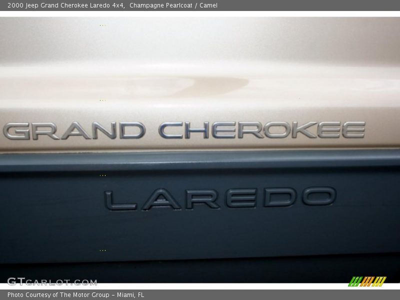 Champagne Pearlcoat / Camel 2000 Jeep Grand Cherokee Laredo 4x4