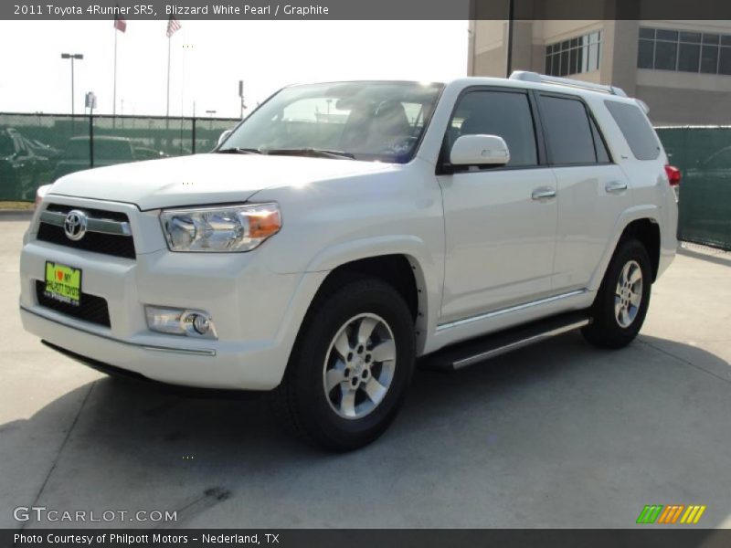 Blizzard White Pearl / Graphite 2011 Toyota 4Runner SR5