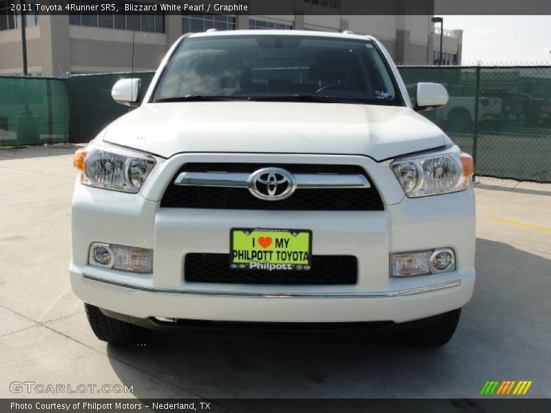 Blizzard White Pearl / Graphite 2011 Toyota 4Runner SR5