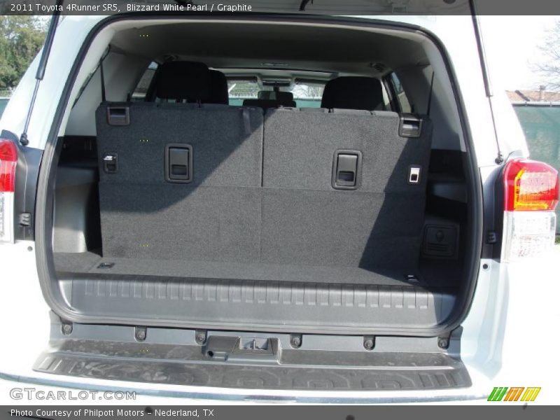 Blizzard White Pearl / Graphite 2011 Toyota 4Runner SR5