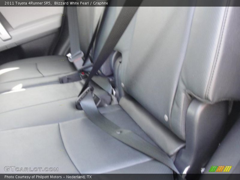 Blizzard White Pearl / Graphite 2011 Toyota 4Runner SR5