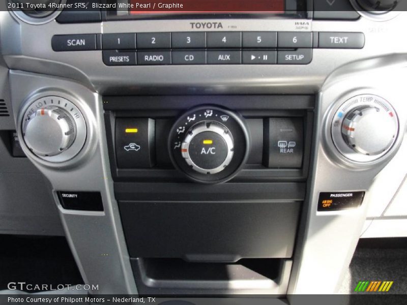 Blizzard White Pearl / Graphite 2011 Toyota 4Runner SR5