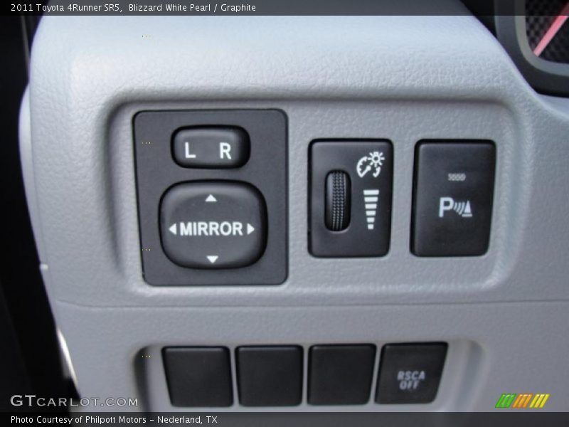 Blizzard White Pearl / Graphite 2011 Toyota 4Runner SR5