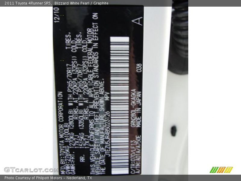 Blizzard White Pearl / Graphite 2011 Toyota 4Runner SR5