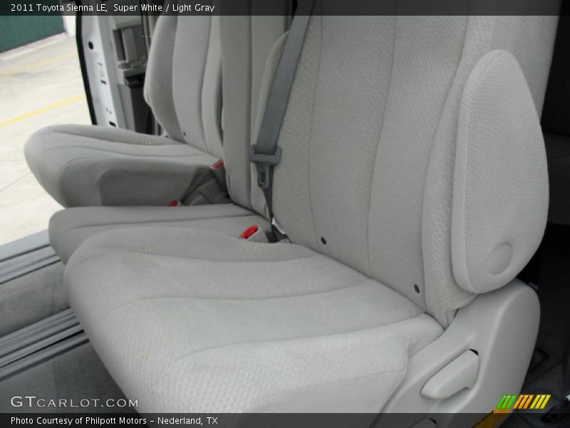 Super White / Light Gray 2011 Toyota Sienna LE