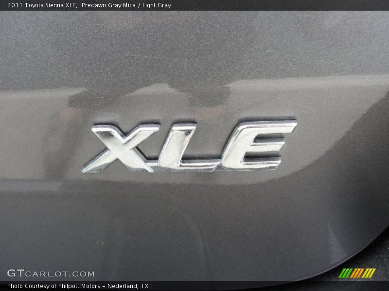 Predawn Gray Mica / Light Gray 2011 Toyota Sienna XLE