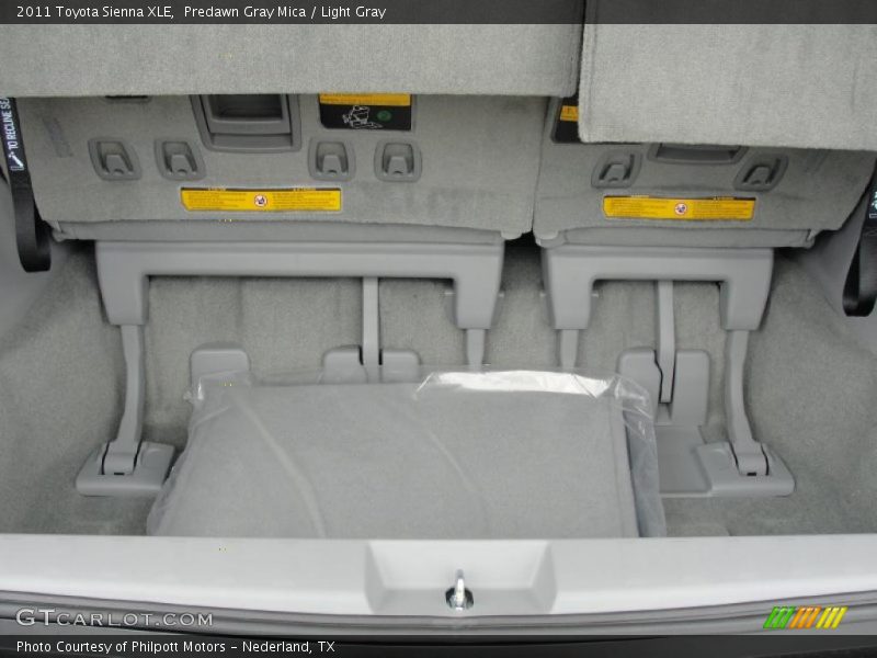  2011 Sienna XLE Light Gray Interior