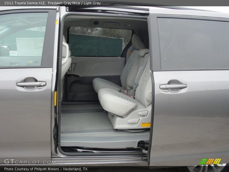  2011 Sienna XLE Light Gray Interior