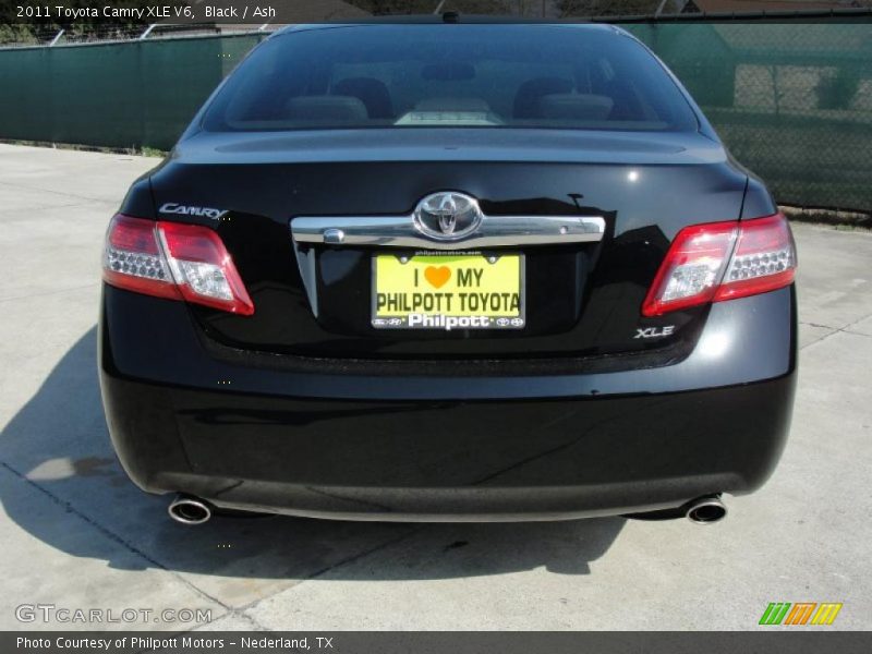 Black / Ash 2011 Toyota Camry XLE V6