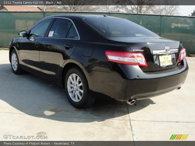 Black / Ash 2011 Toyota Camry XLE V6
