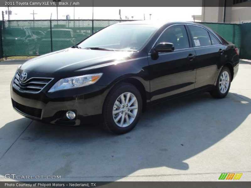 Black / Ash 2011 Toyota Camry XLE V6