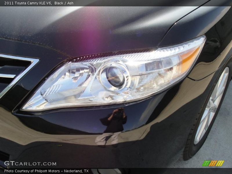 Black / Ash 2011 Toyota Camry XLE V6