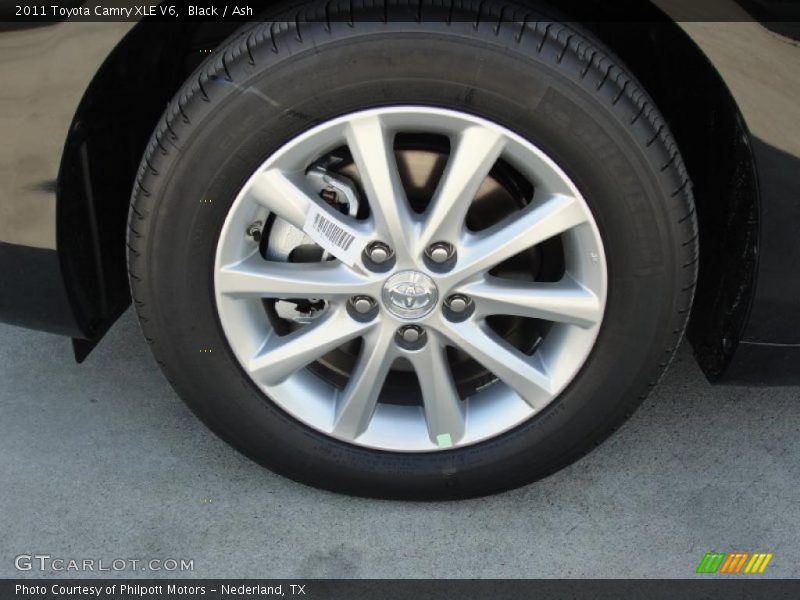 Black / Ash 2011 Toyota Camry XLE V6