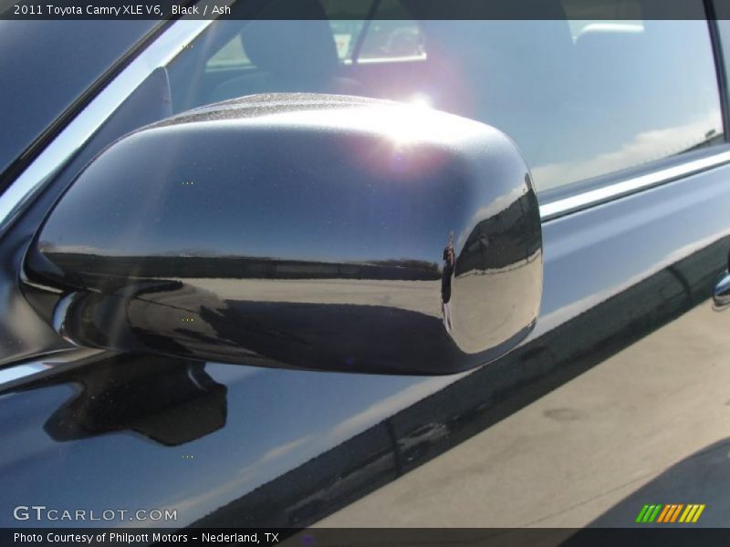 Black / Ash 2011 Toyota Camry XLE V6