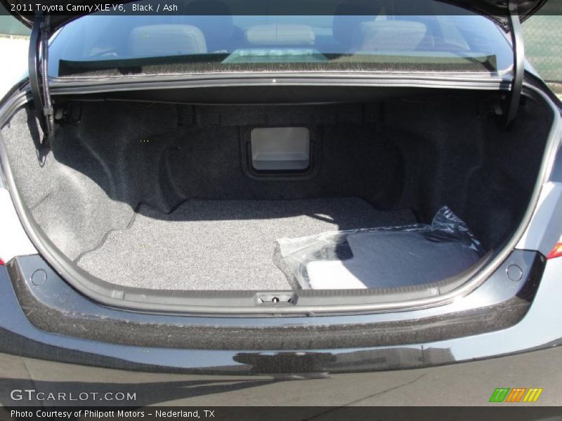 Black / Ash 2011 Toyota Camry XLE V6
