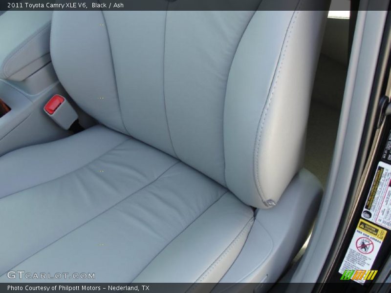 Black / Ash 2011 Toyota Camry XLE V6